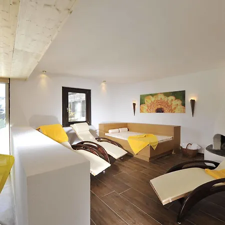 Haus Stefanie - Adults Only ゲストハウス ゼーフェルト・イン・チロル