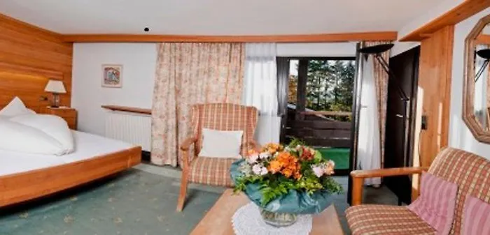 Haus Stefanie - Adults Only Гостевой дом Зеефельд в Тироле