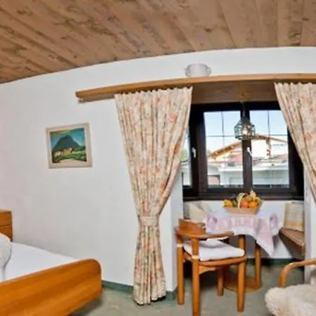 Haus Stefanie - Adults Only 3* Зеефельд в Тироле